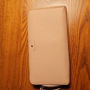 EUC KATE SPADE ZIP AROUND LONG WALLET
